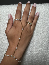 Pearl Finger Bracelet