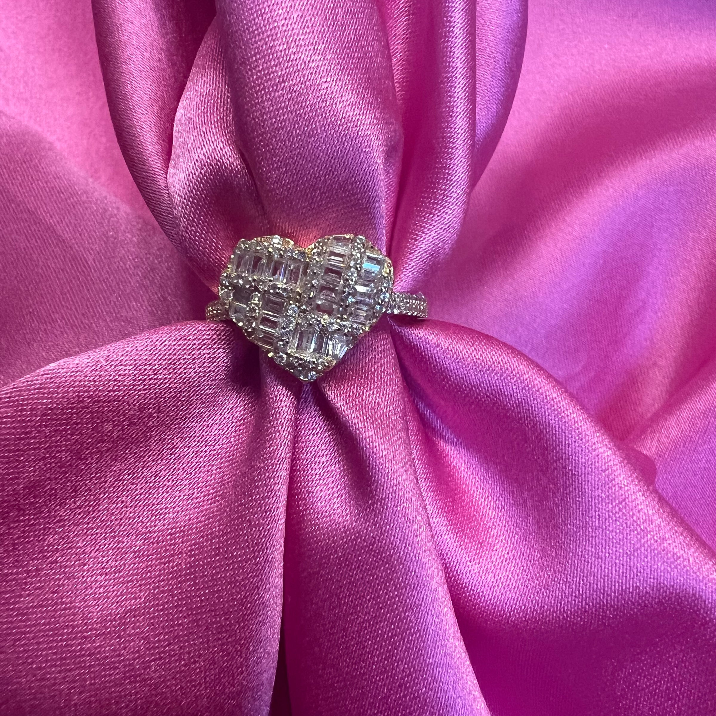 Drama Heart Ring