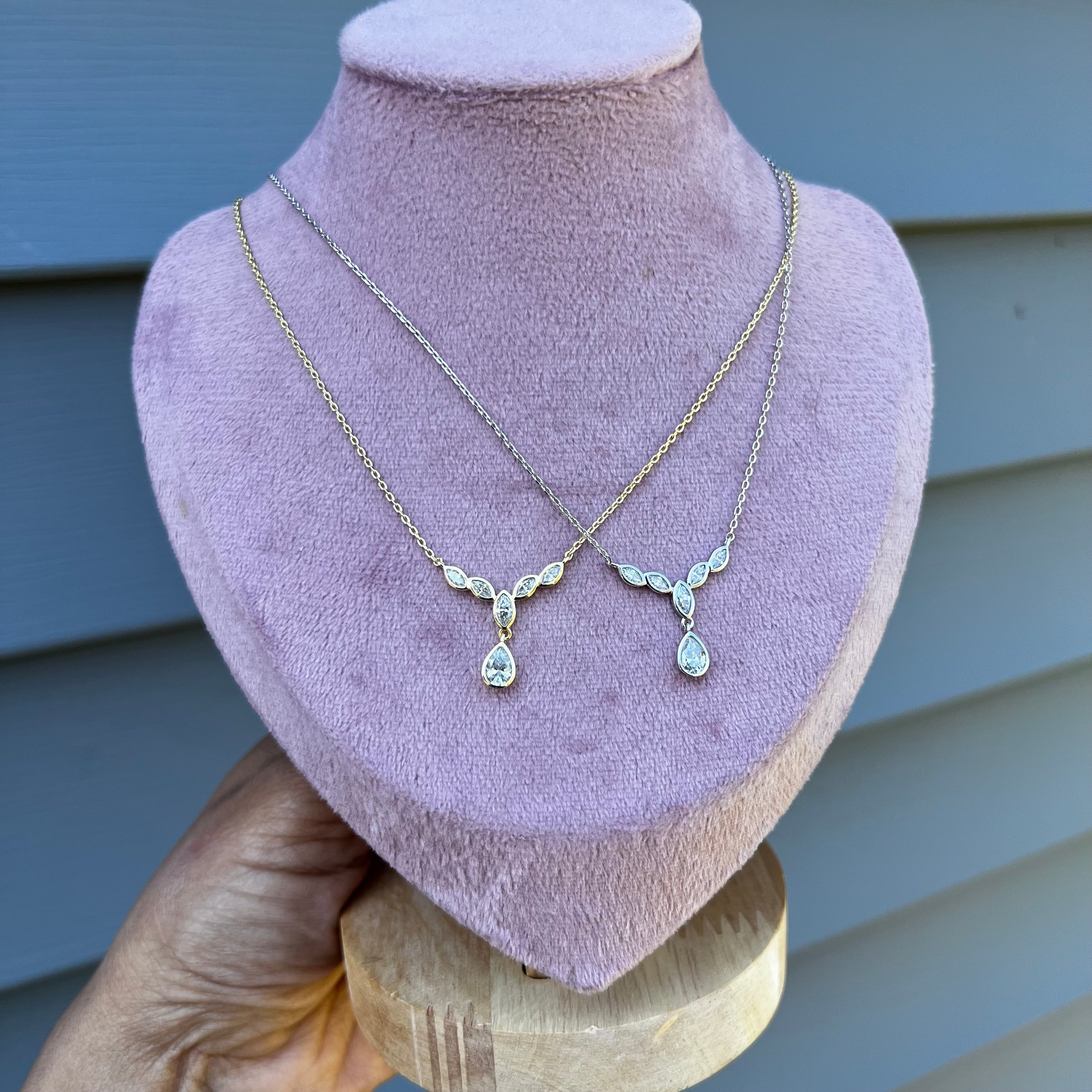 Lari Necklace