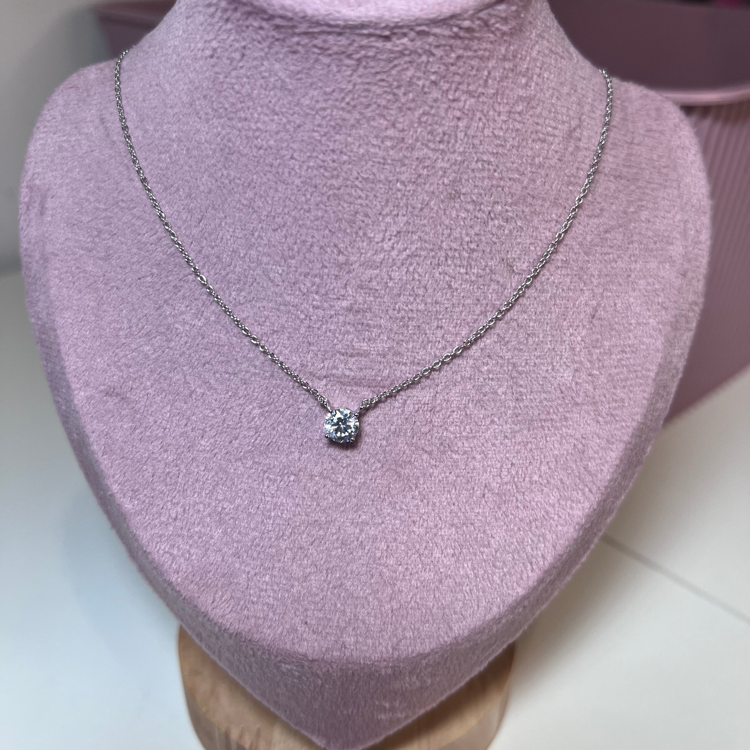 Solitario Necklace