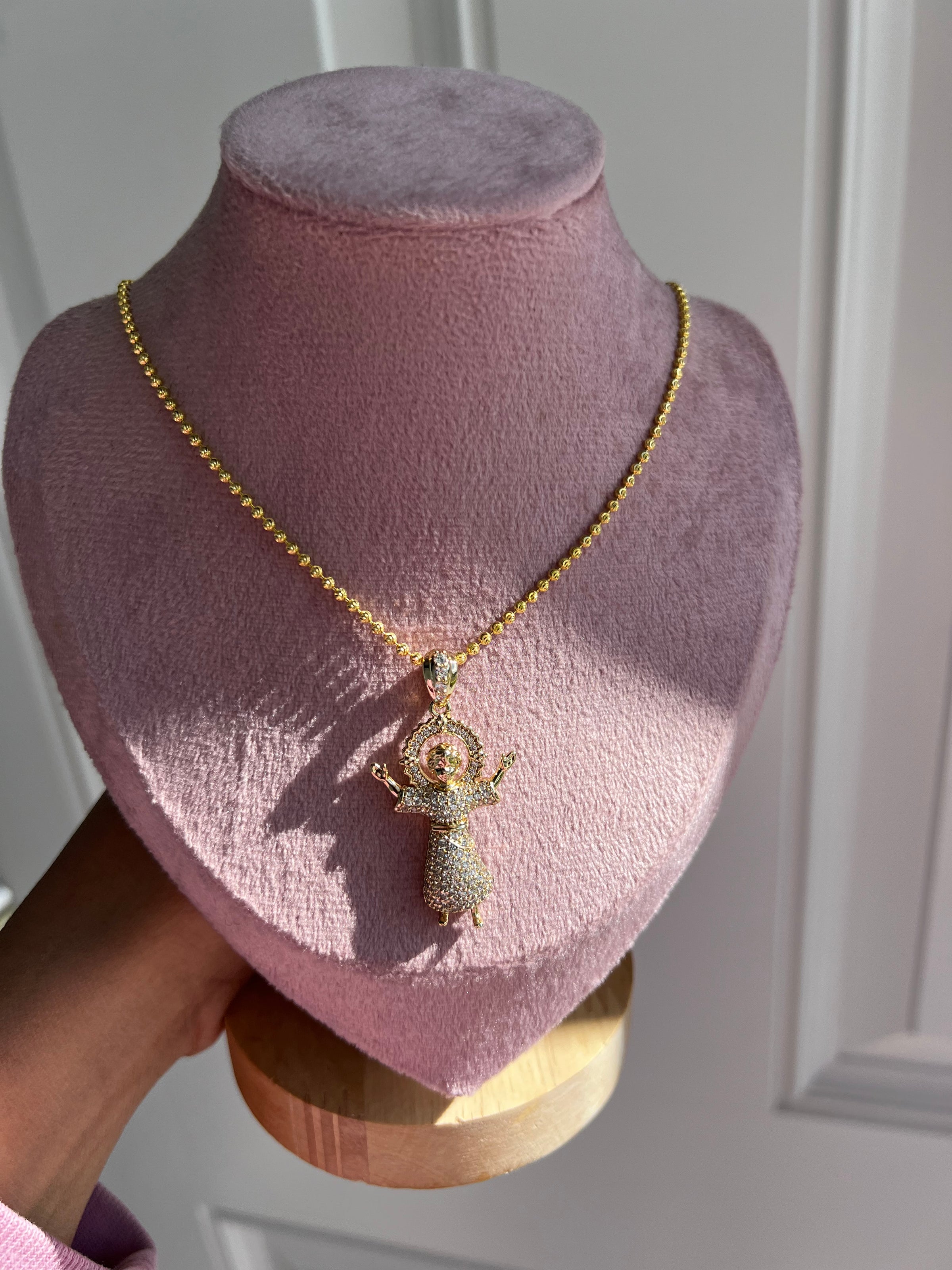 Moon Divino Niño Necklace