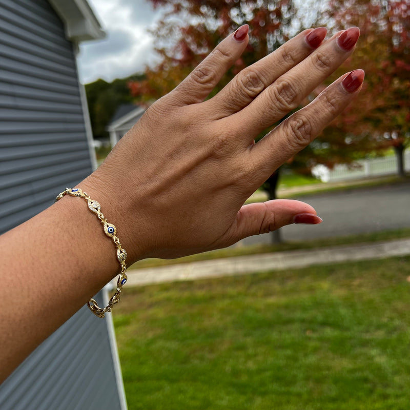 Ojitos Bracelets