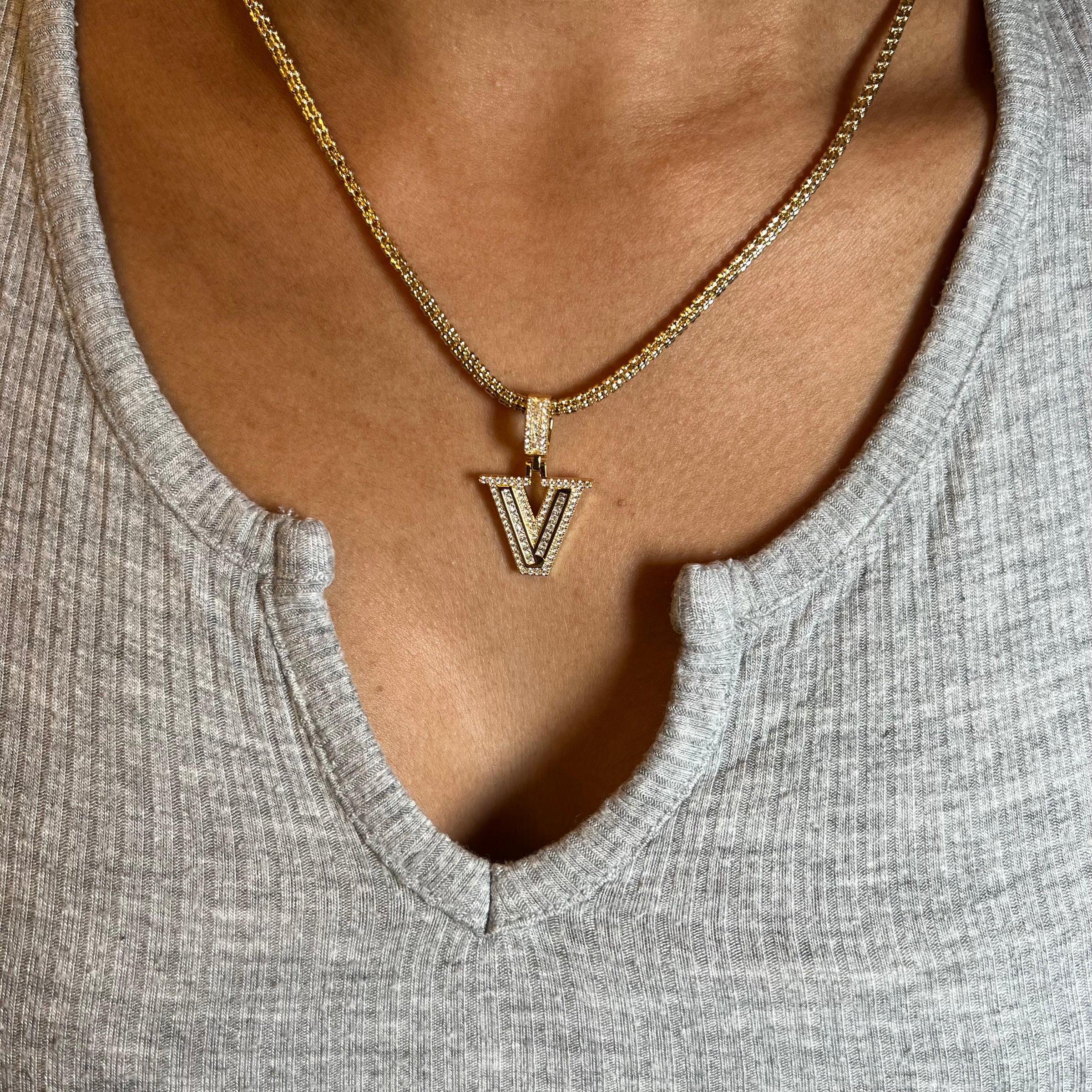 Shine Ice Cut Initial