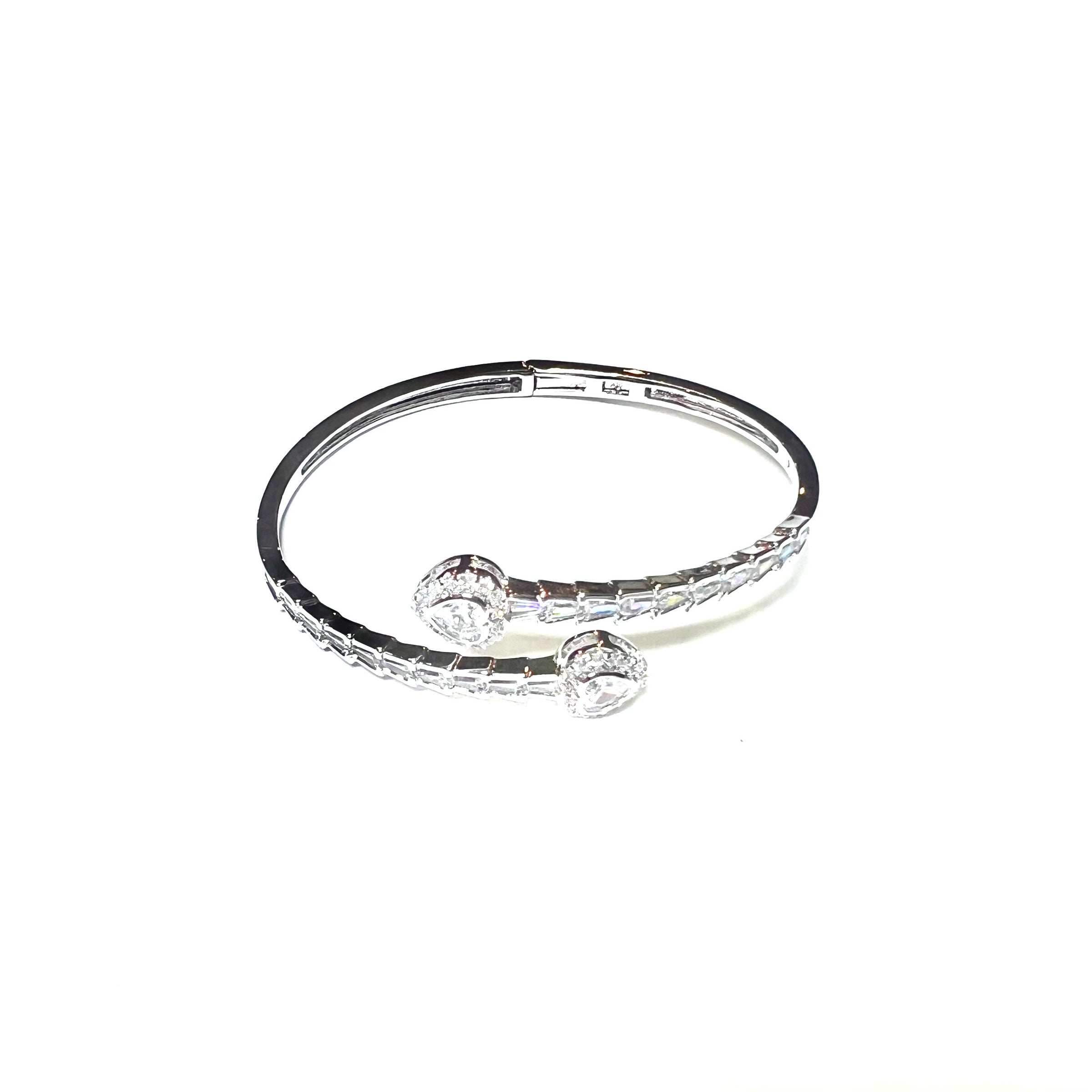 Y Heart Bangle