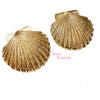 G Shell Stud Earrings