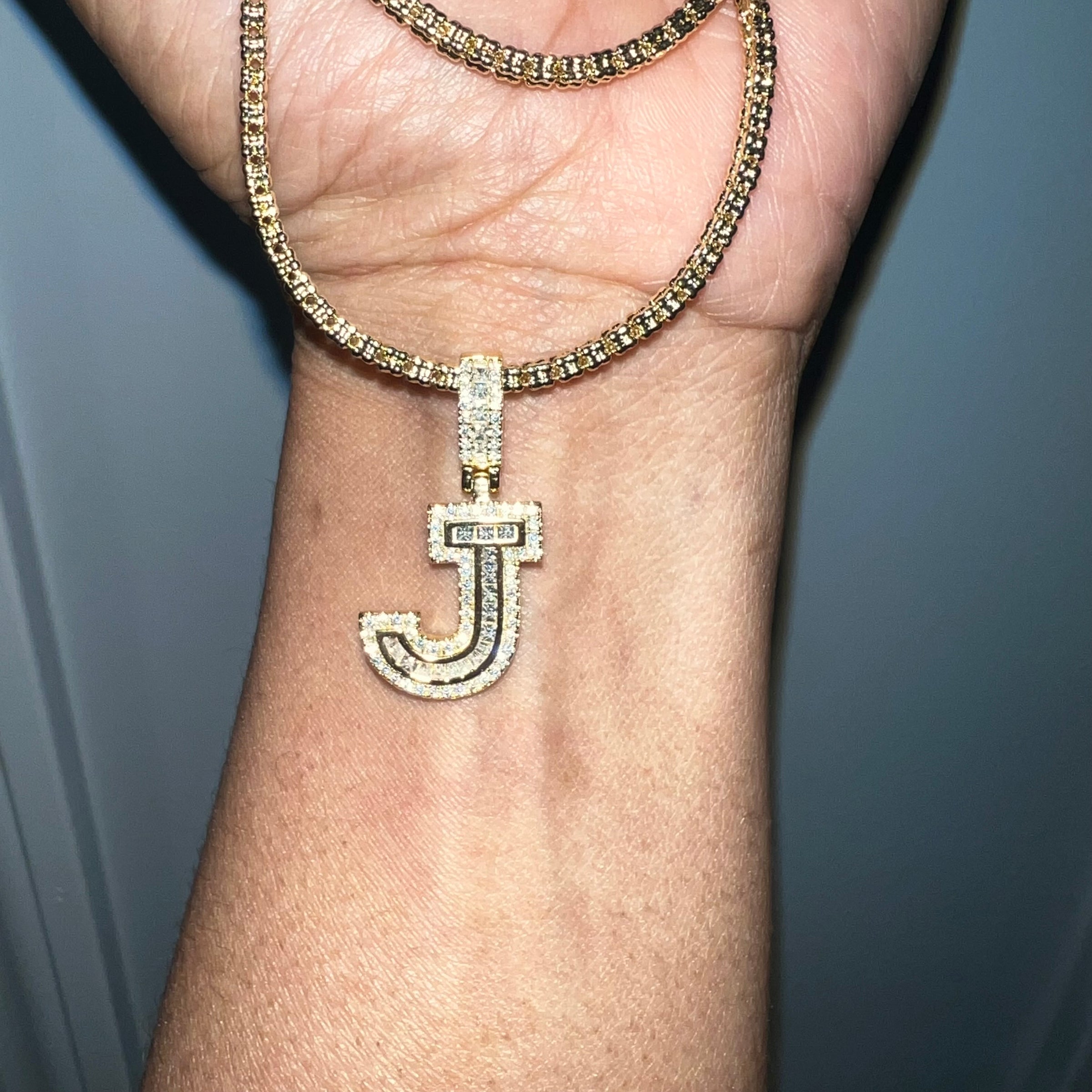 Shine Ice Cut Initial