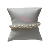 Classic Pearl Bracelet